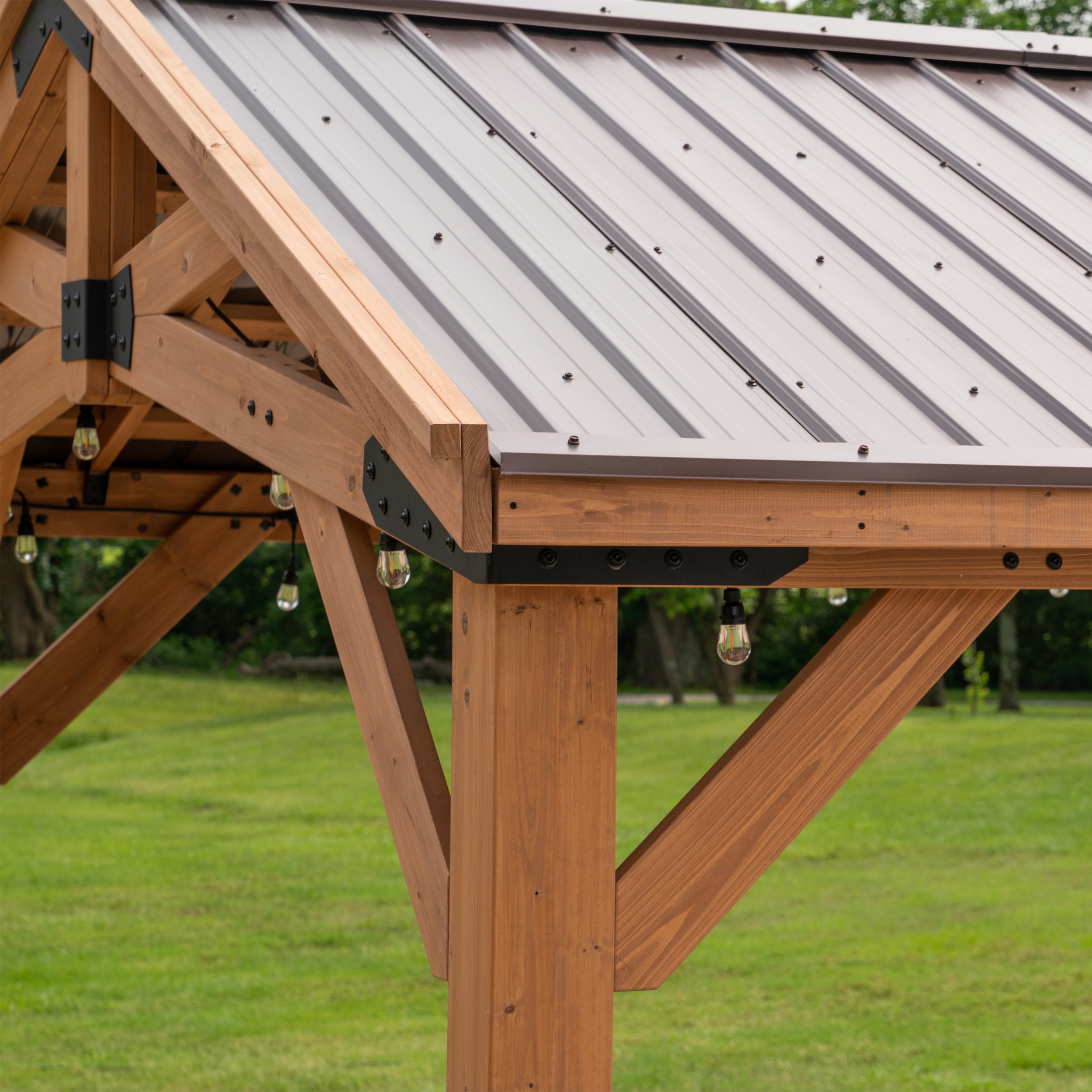 5.0m x 3.7m (16ft x 12ft) Norwood Gazebo