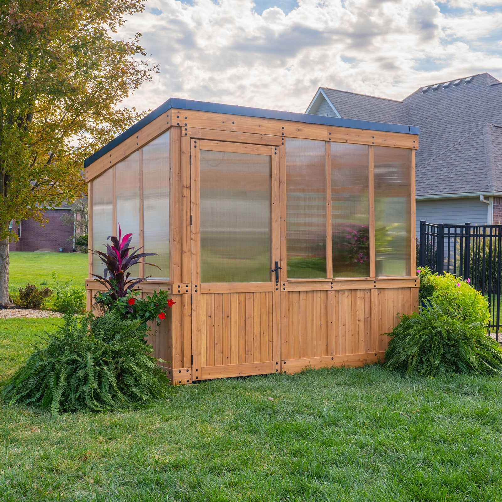 2.7m X 1.8m Willow Greenhouse