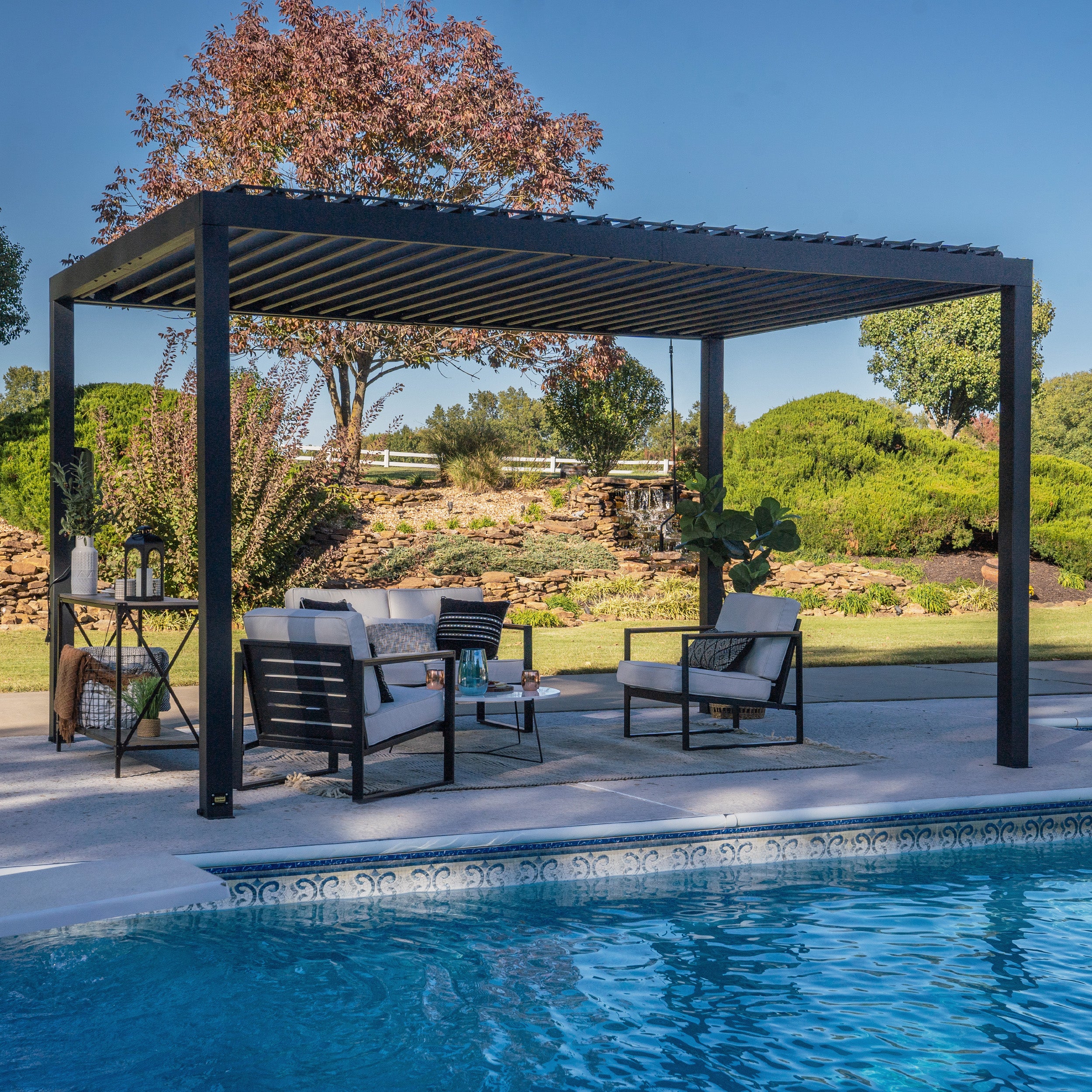 4.3m x 3.0m (14ft x 10ft) Sarasota Steel Louvered Pergola